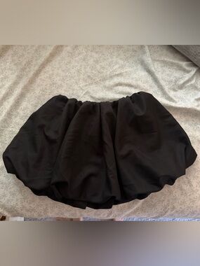 Black balloon skirt new